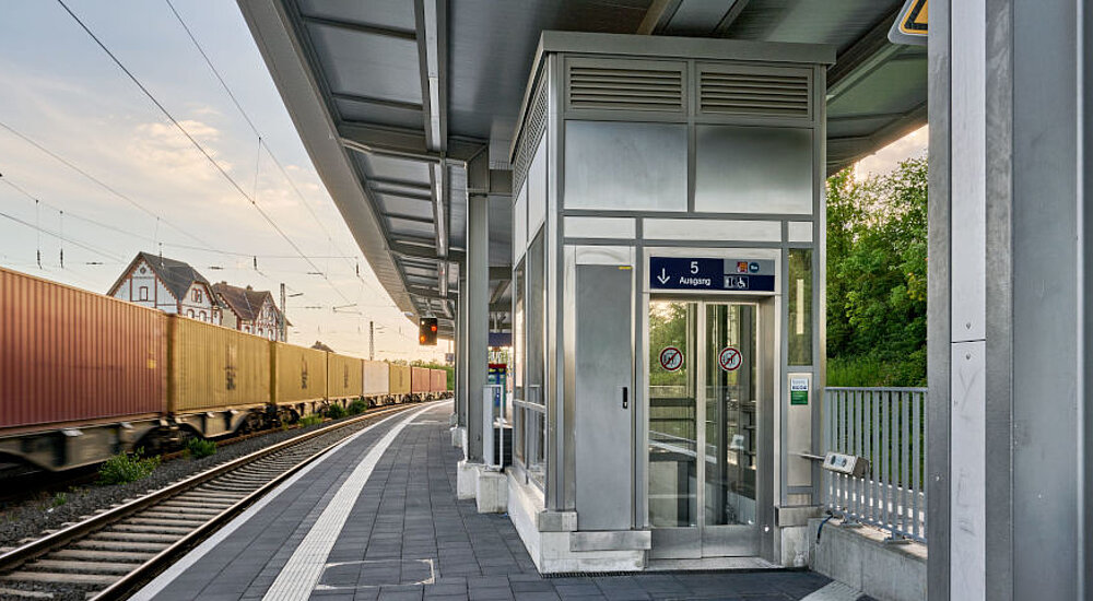 Platform roof Evolution and stair enclosure